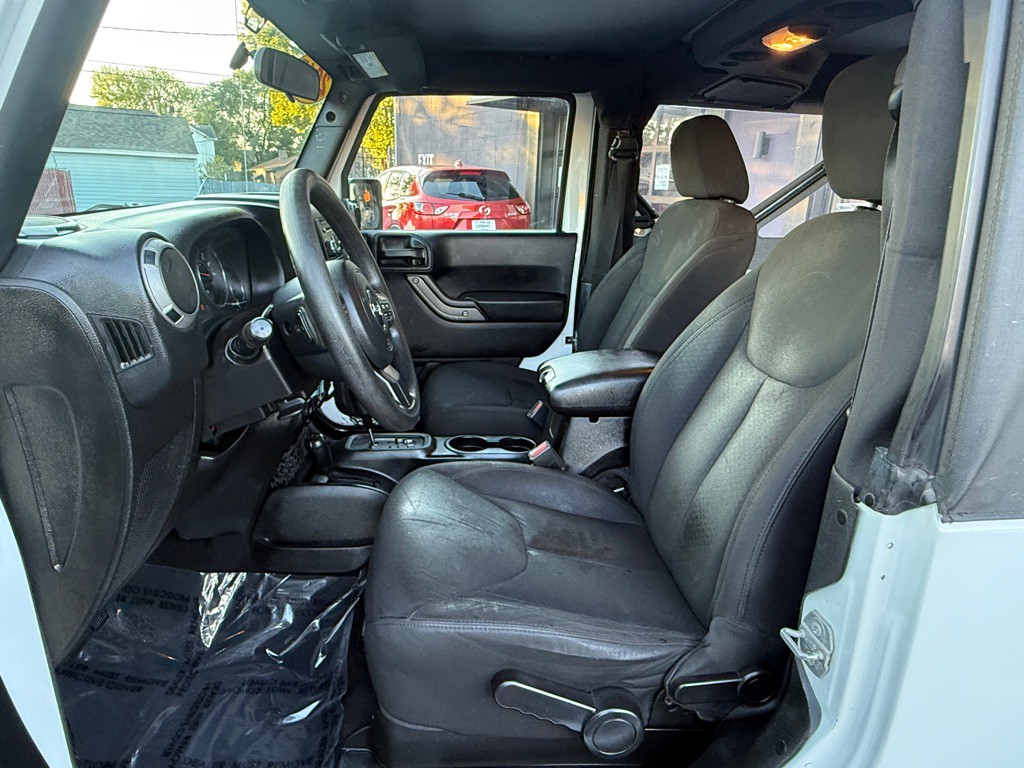 2015 Jeep Wrangler Image 6