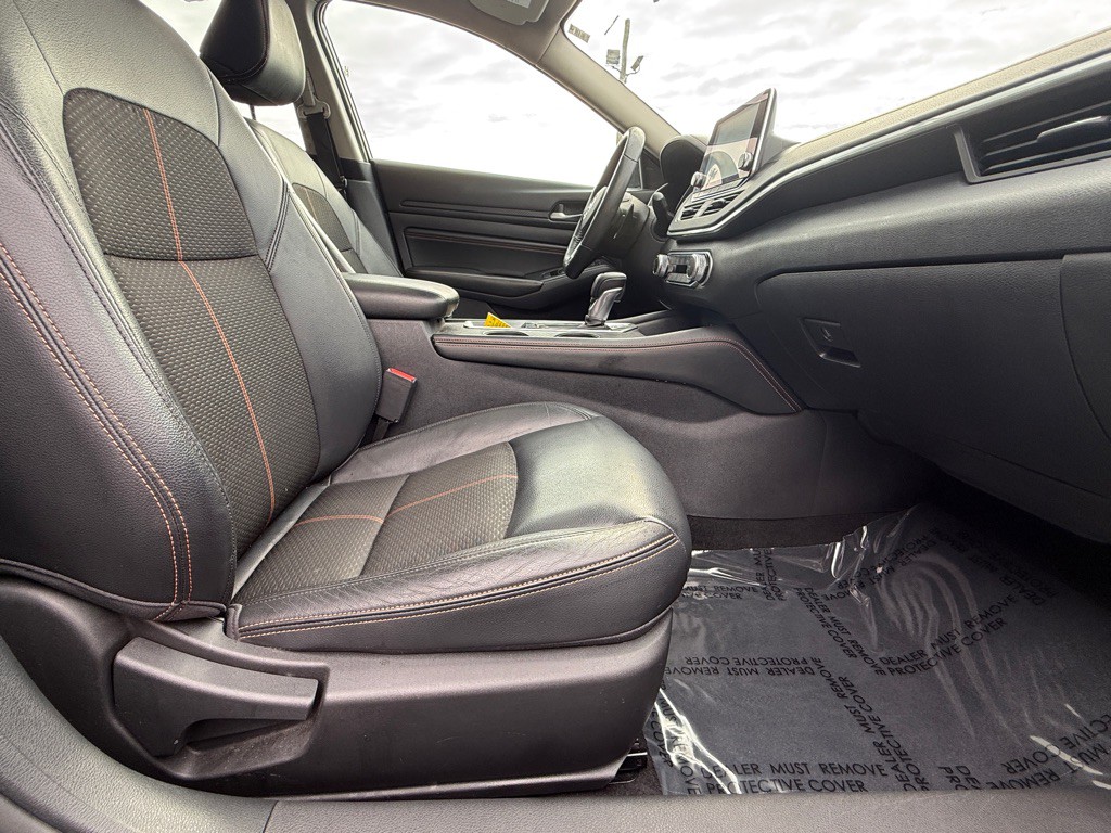 2019 Nissan Altima Image 7