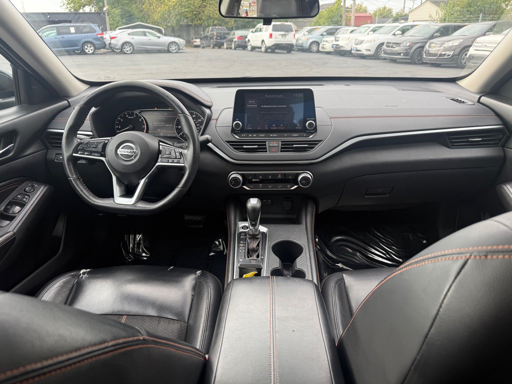 2019 Nissan Altima Image 9