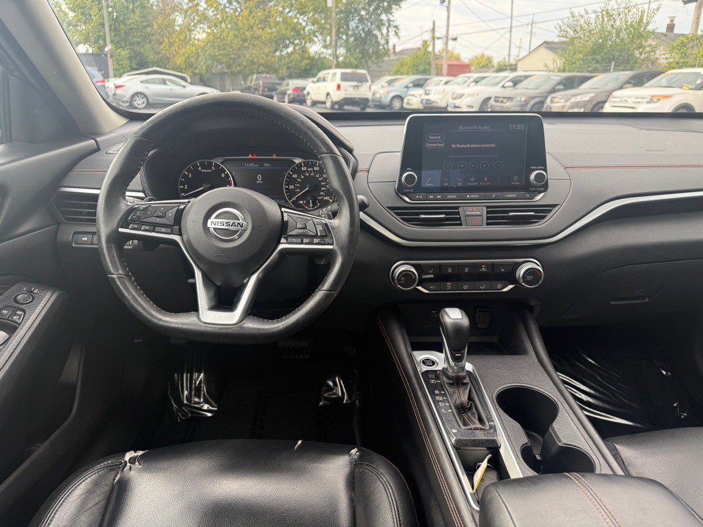 2019 Nissan Altima Image 10