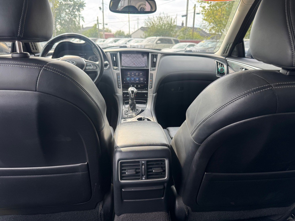 2018 INFINITI Q50 Image 15
