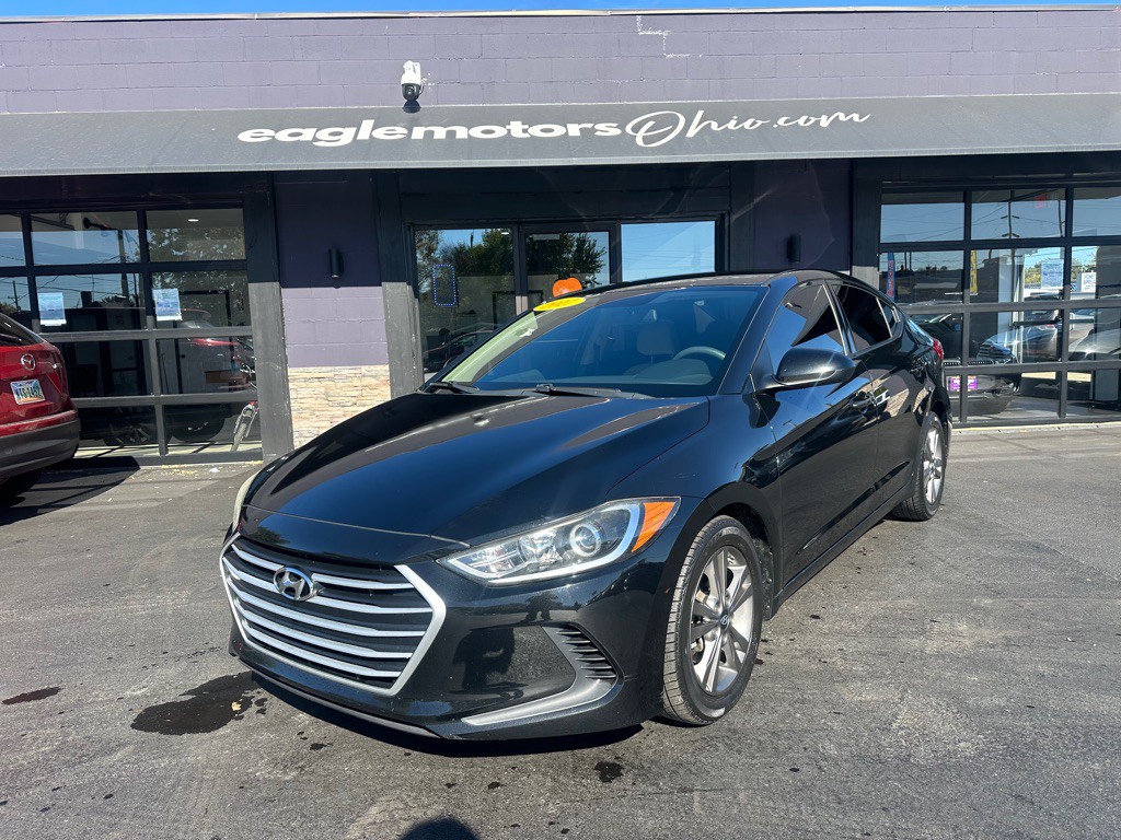 2017 Hyundai Elantra Image 2