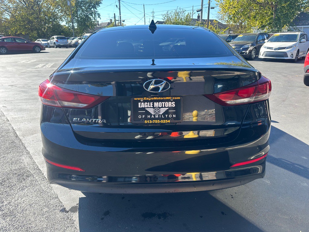 2017 Hyundai Elantra Image 9