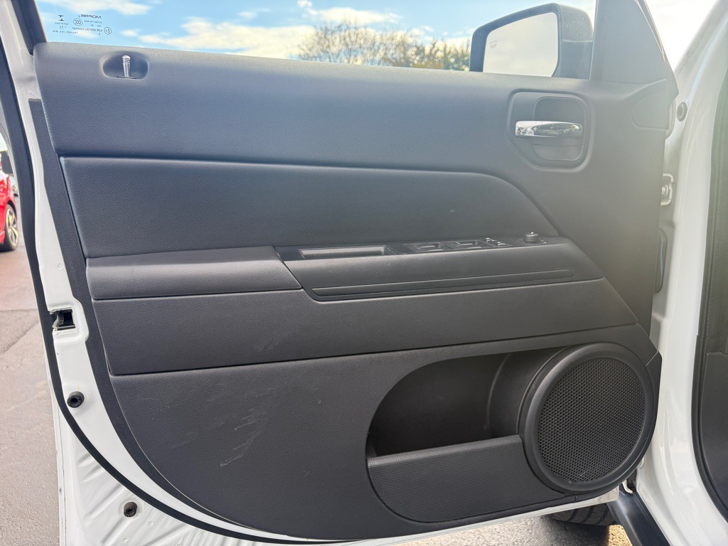 2016 Jeep Patriot Image 2