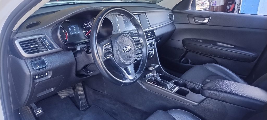 2018 Kia Optima Image 3