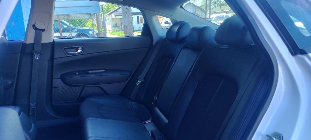 2018 Kia Optima Image 5