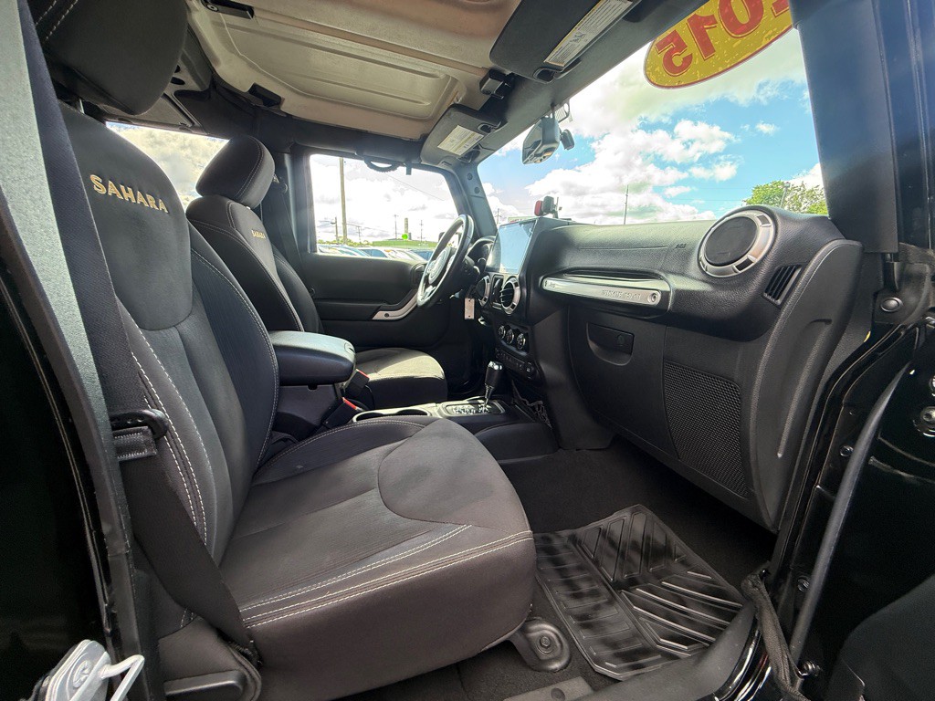 2015 Jeep Wrangler Unlimited Image 9