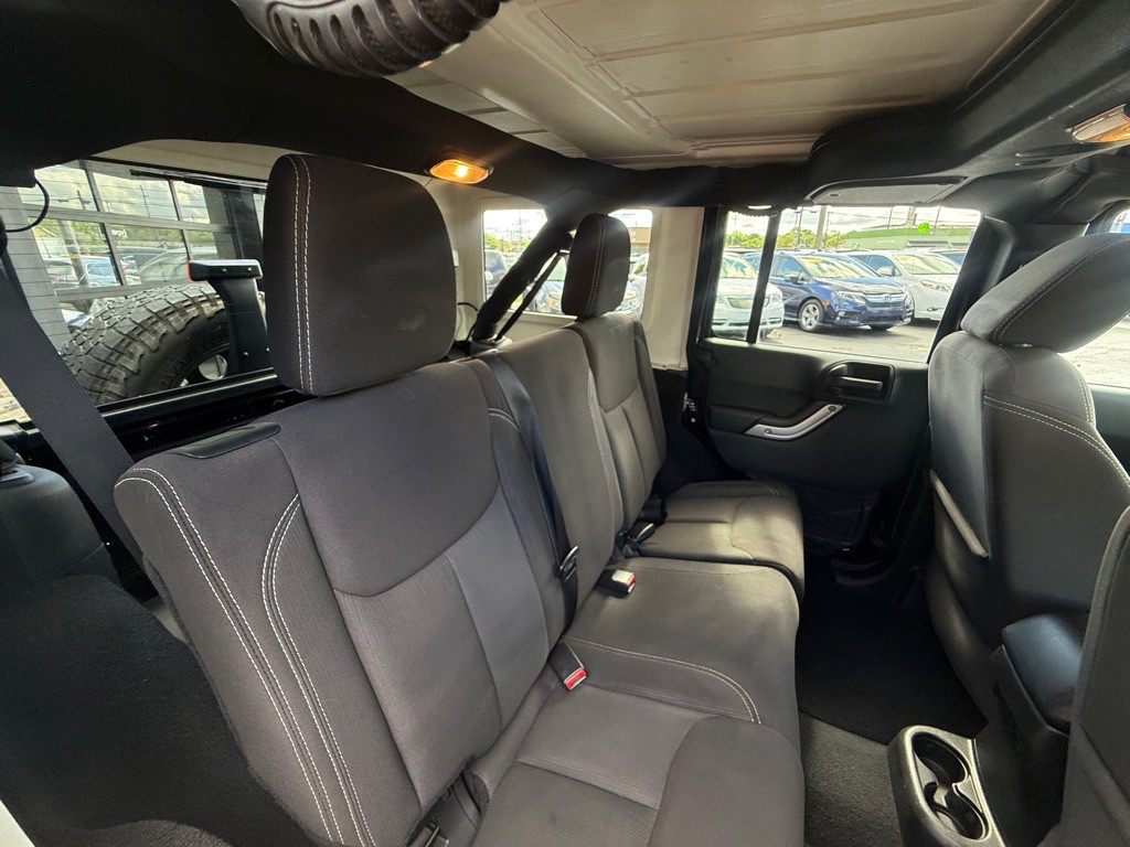 2015 Jeep Wrangler Unlimited Image 12