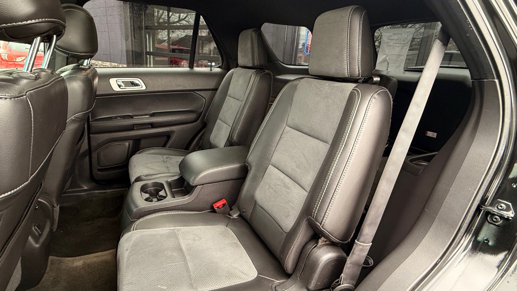 2015 Ford Explorer Image 3