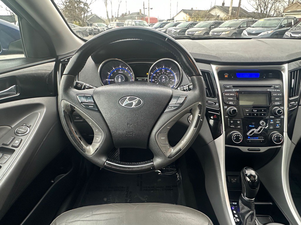 2012 Hyundai Sonata Image 4