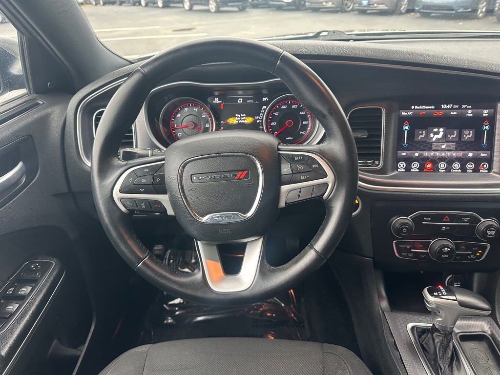 2017 Dodge Charger Image 2