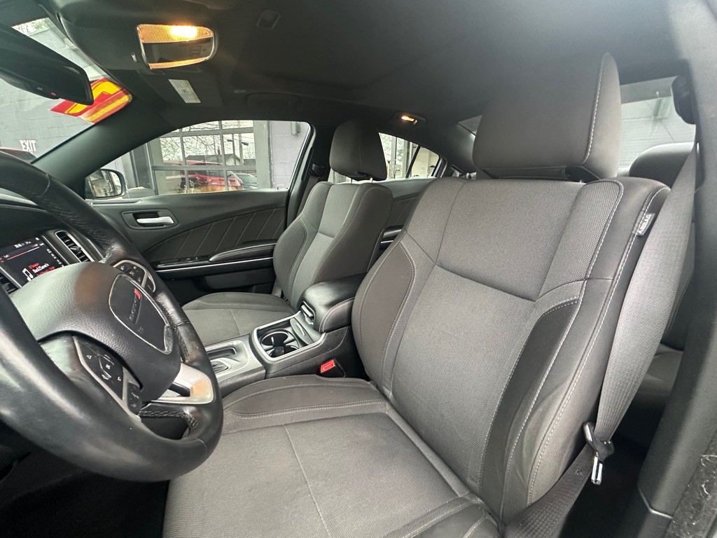 2017 Dodge Charger Image 4