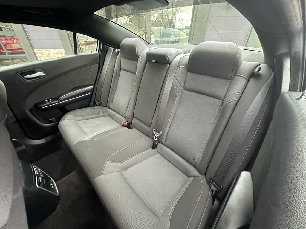 2017 Dodge Charger Image 5