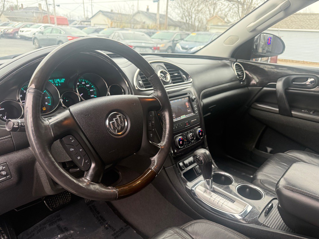 2015 Buick Enclave Image 2