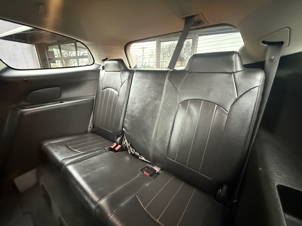 2015 Buick Enclave Image 8