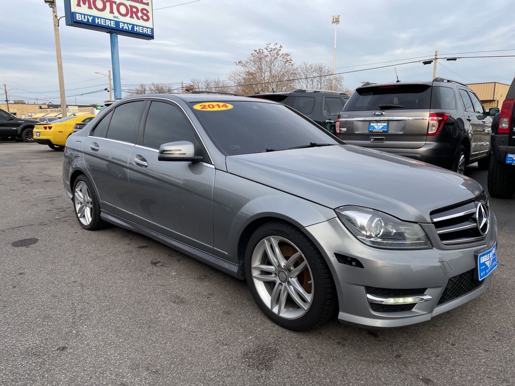 2014 Mercedes-Benz C-Class Image 2