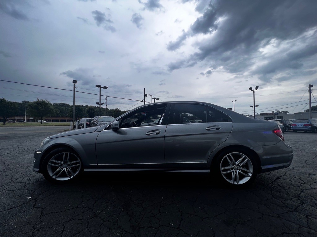 2014 Mercedes-Benz C-Class Image 21