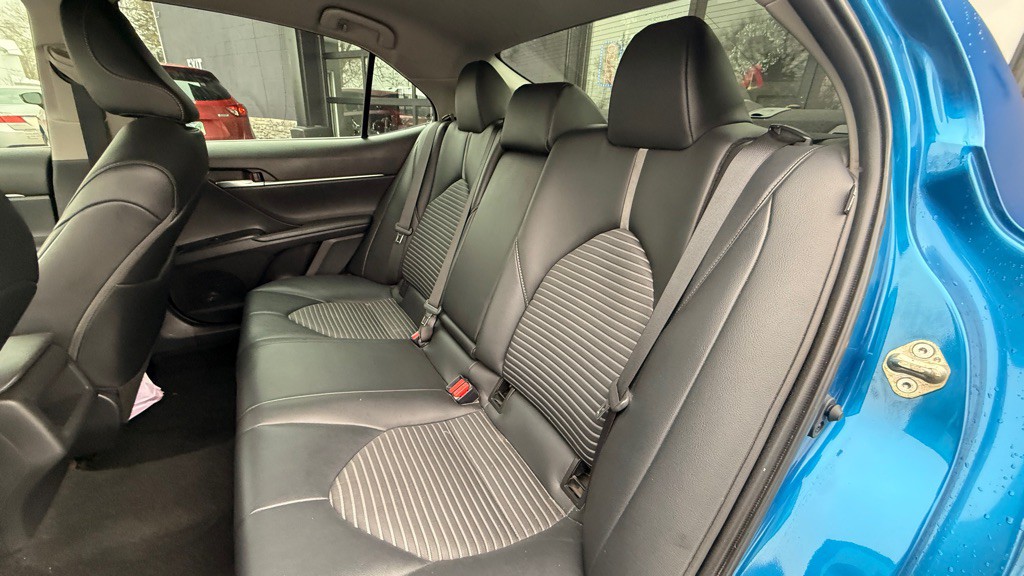 2020 Toyota Camry Image 3