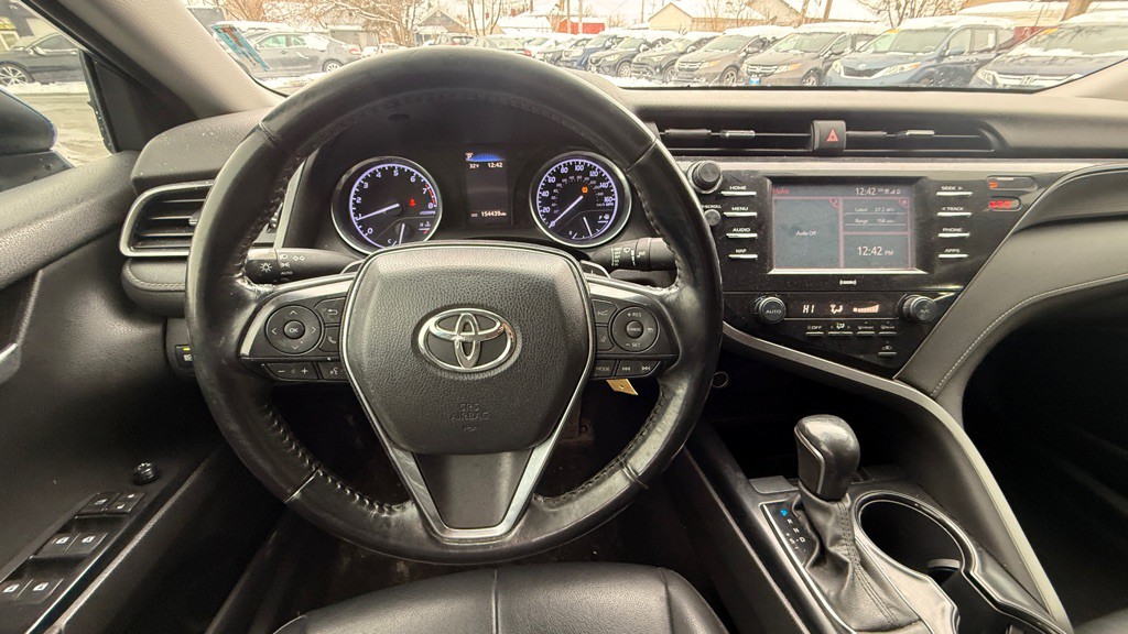 2020 Toyota Camry Image 5