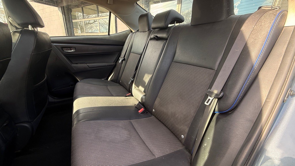 2017 Toyota Corolla Image 2