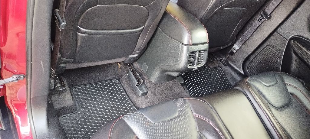 2015 Jeep Cherokee Image 14