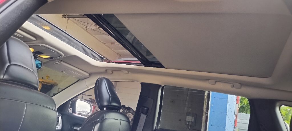 2015 Jeep Cherokee Image 17