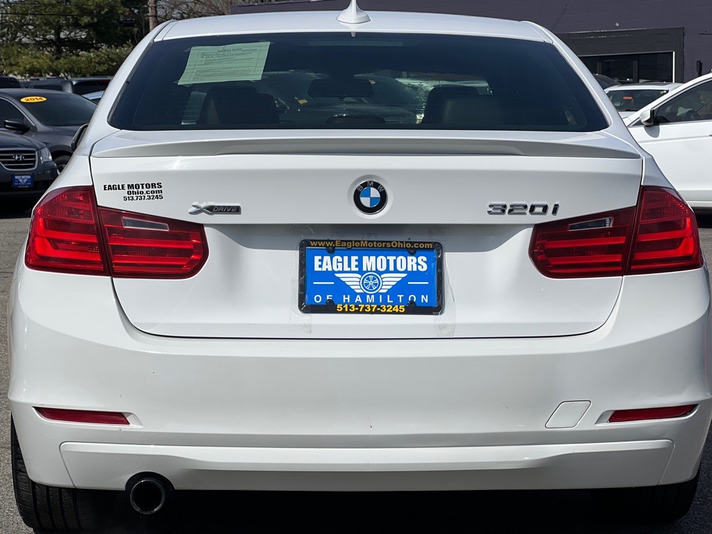 2014 BMW 3 Series Image 7