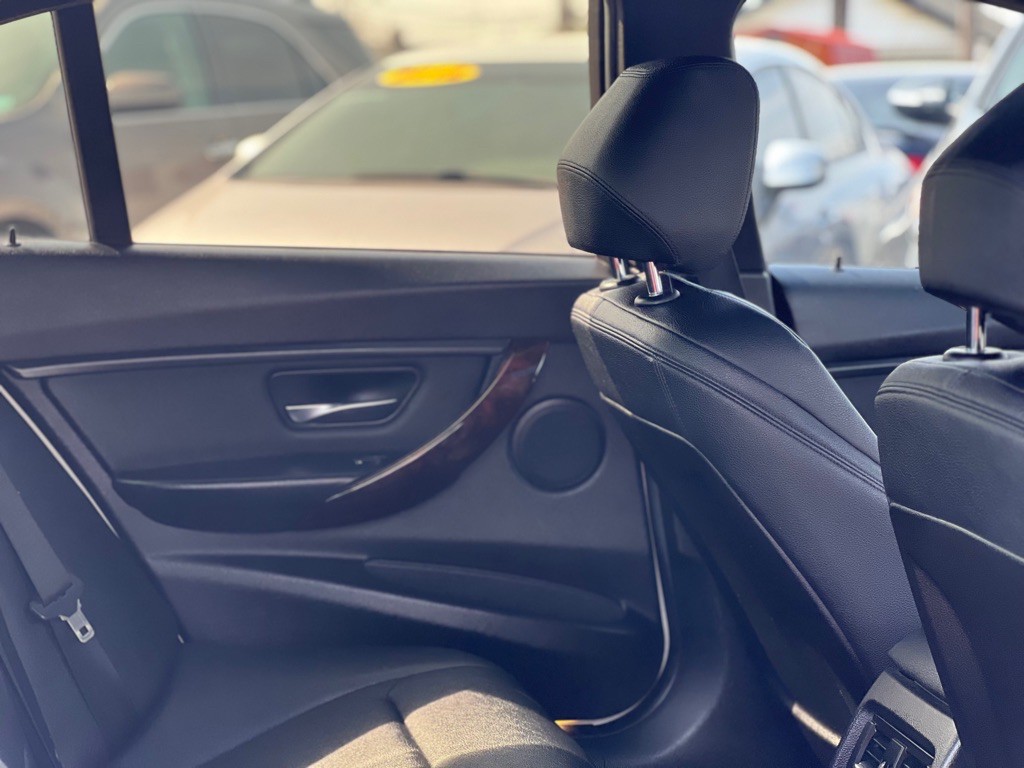 2014 BMW 3 Series Image 20