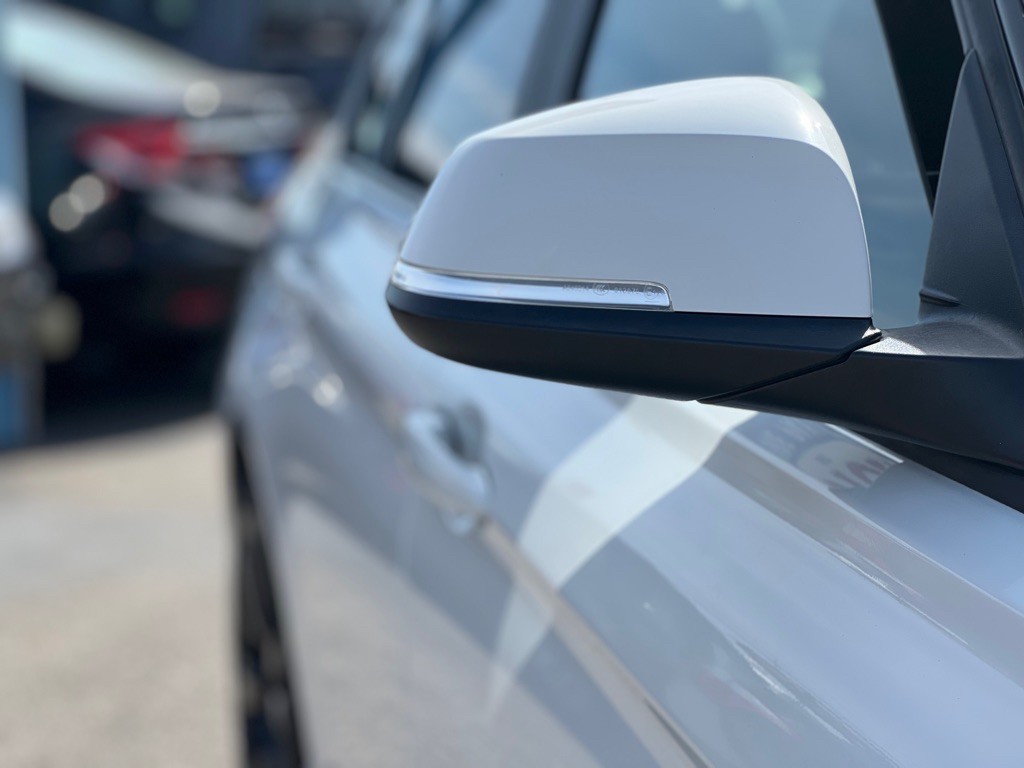 2014 BMW 3 Series Image 45