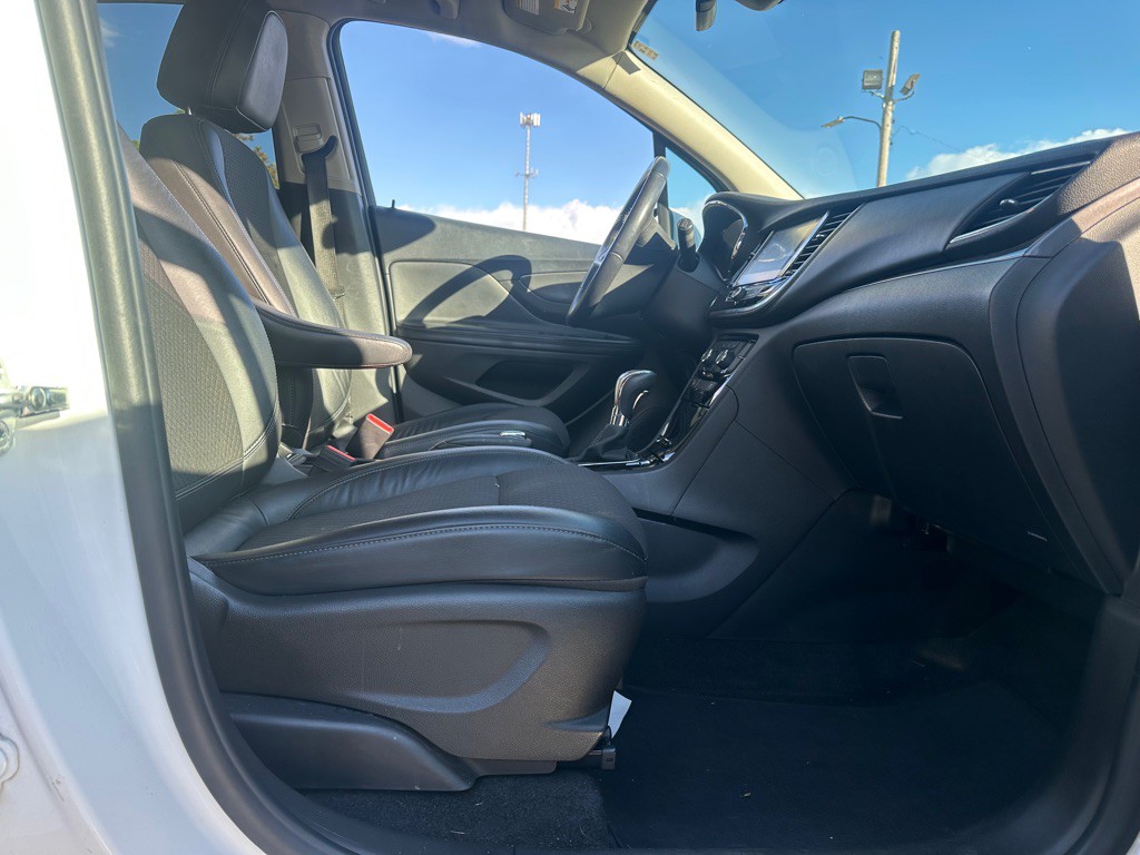 2017 Buick Enclave Image 5