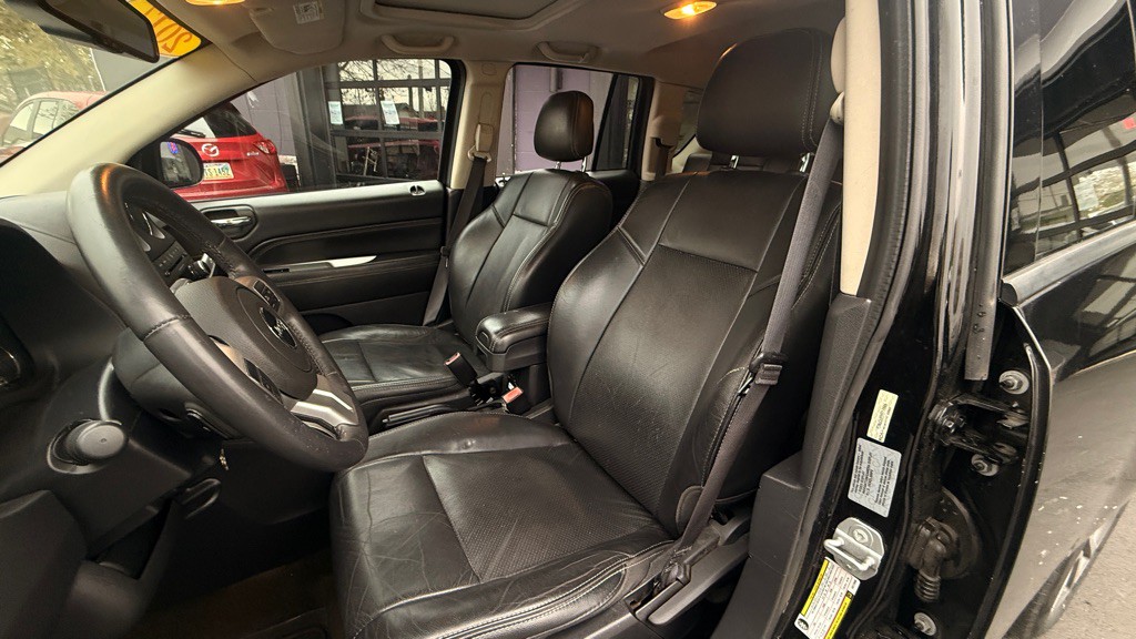 2017 Jeep Compass Image 7