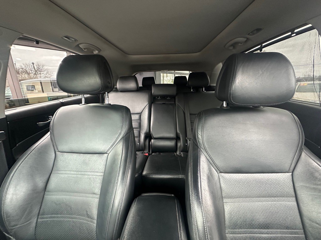 2016 Kia Sorento Image 7