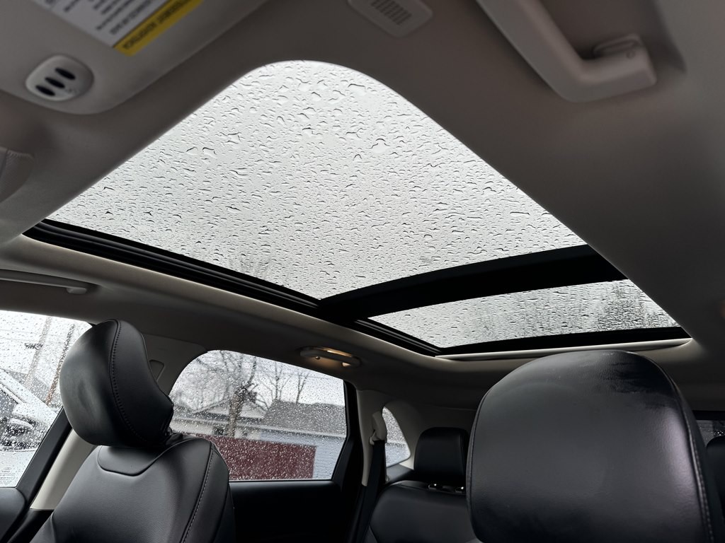 2019 Ford Edge Image 24