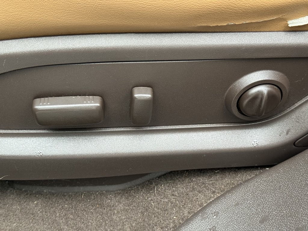 2016 Buick Enclave Image 14