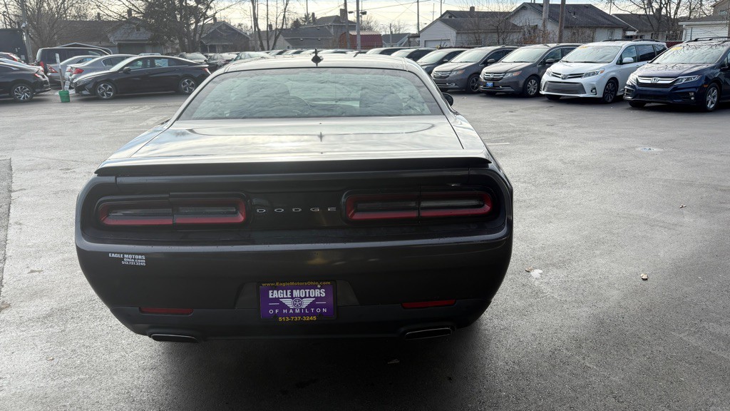 2015 Dodge Challenger Image 2