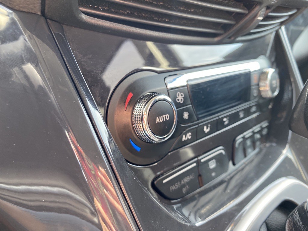 2013 Ford Escape Image 16