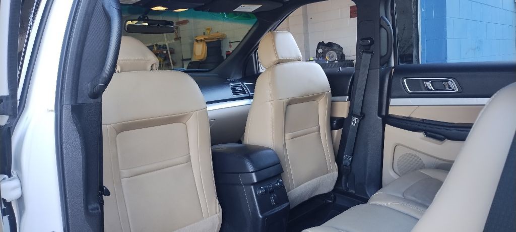 2017 Ford Explorer Image 10