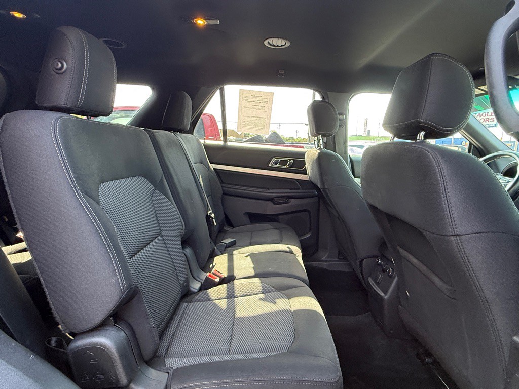 2017 Ford Explorer Image 9