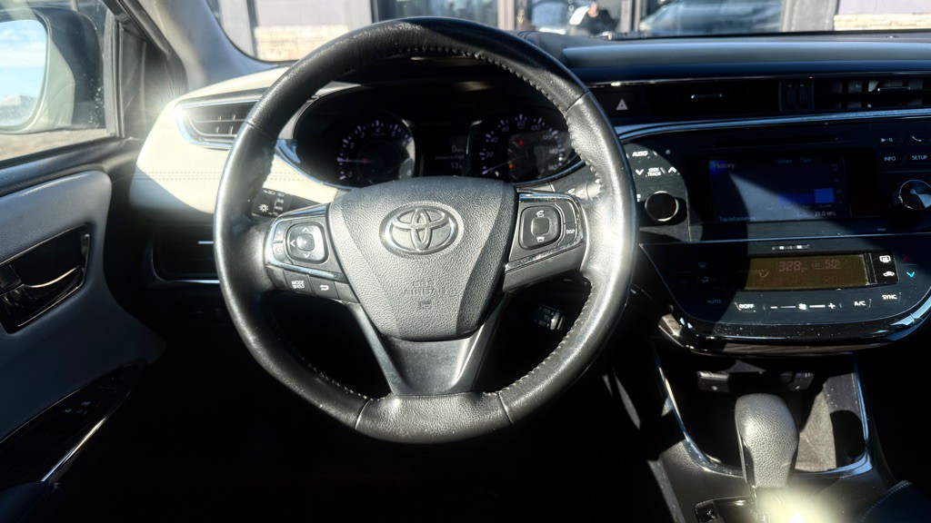 2013 Toyota Avalon Image 4