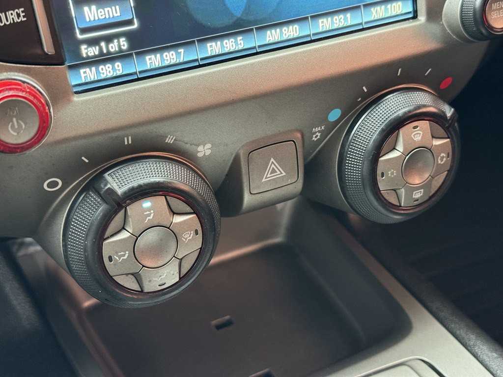 2015 Chevrolet Camaro Image 16