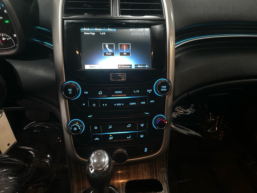 2015 Chevrolet Malibu Image 13