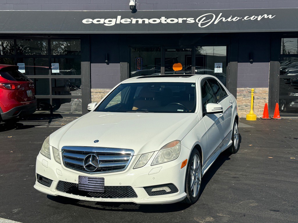 2010 Mercedes-Benz E-Class Image 1