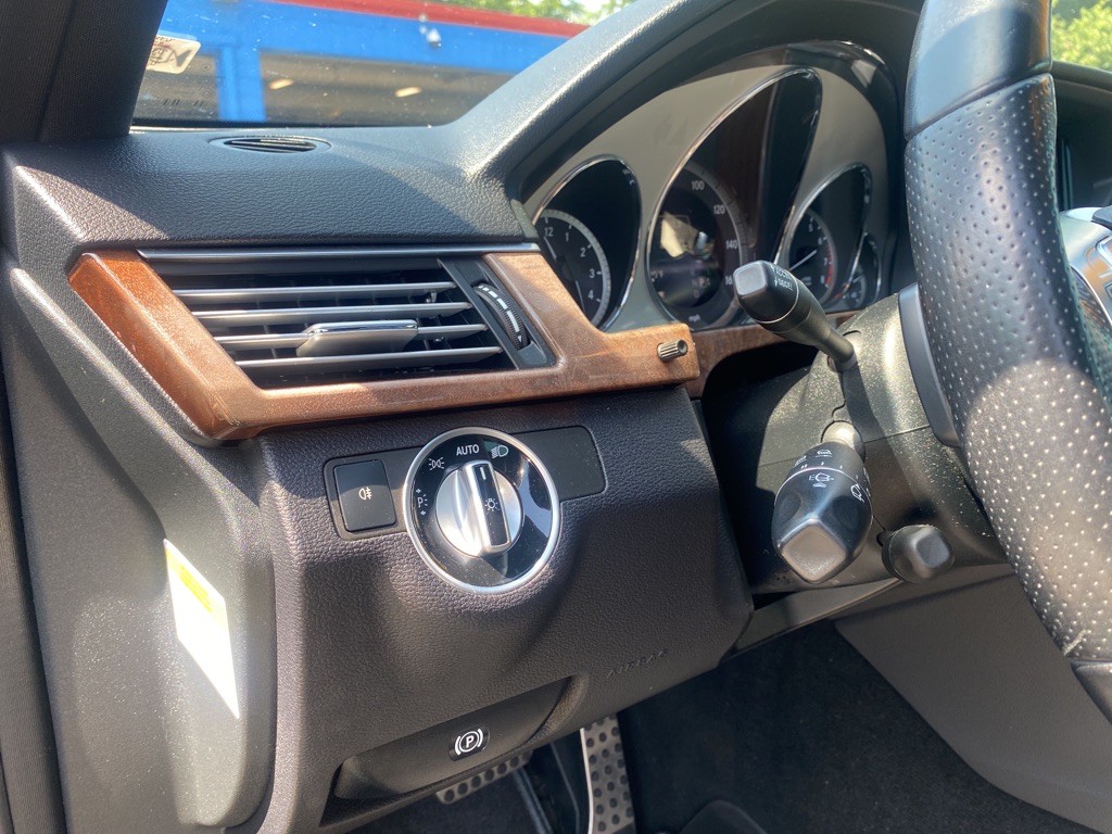 2013 Mercedes-Benz E-Class Image 13