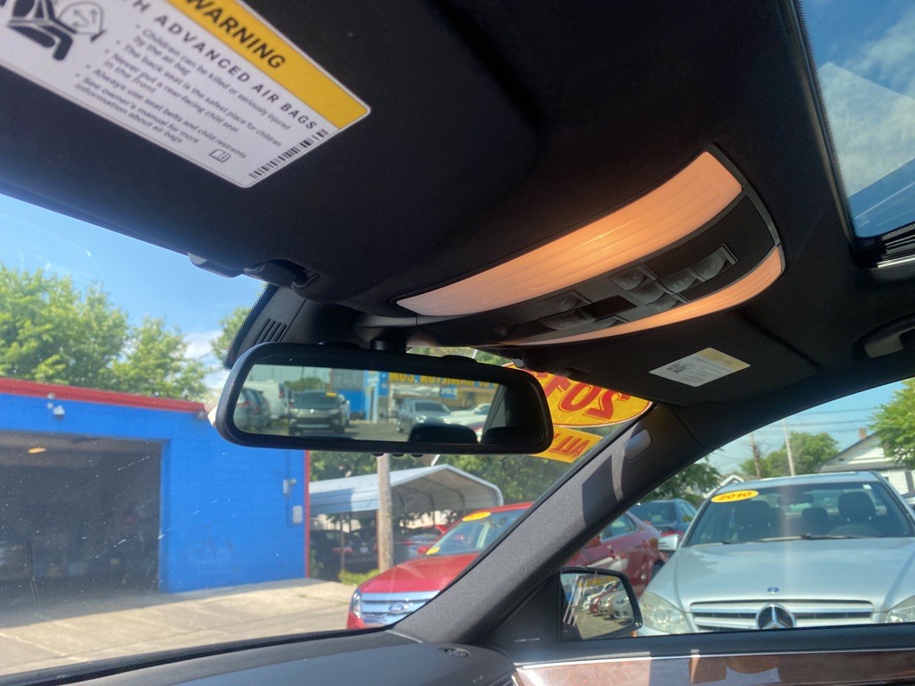 2013 Mercedes-Benz E-Class Image 18