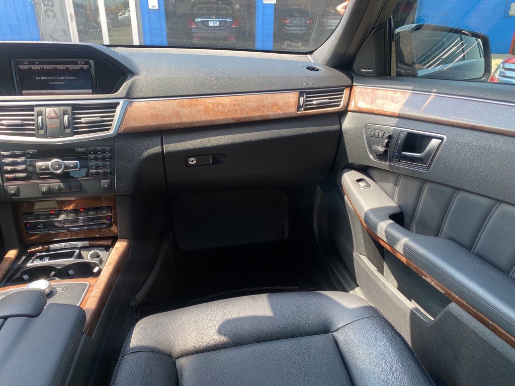 2013 Mercedes-Benz E-Class Image 23