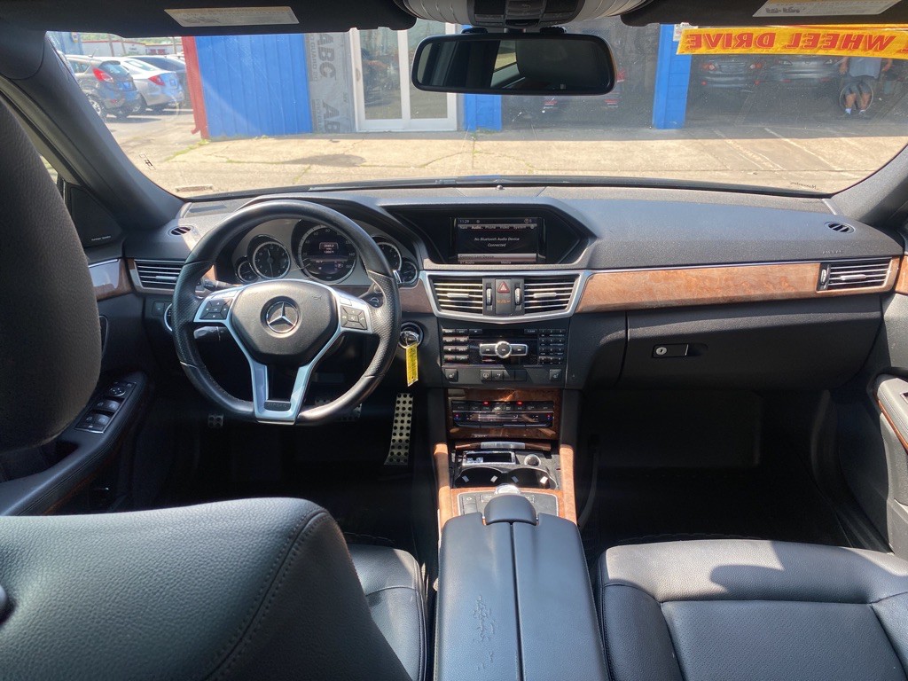 2013 Mercedes-Benz E-Class Image 24