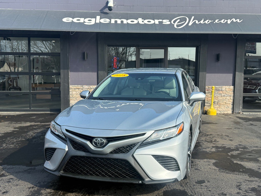 2018 Toyota Camry Image 1