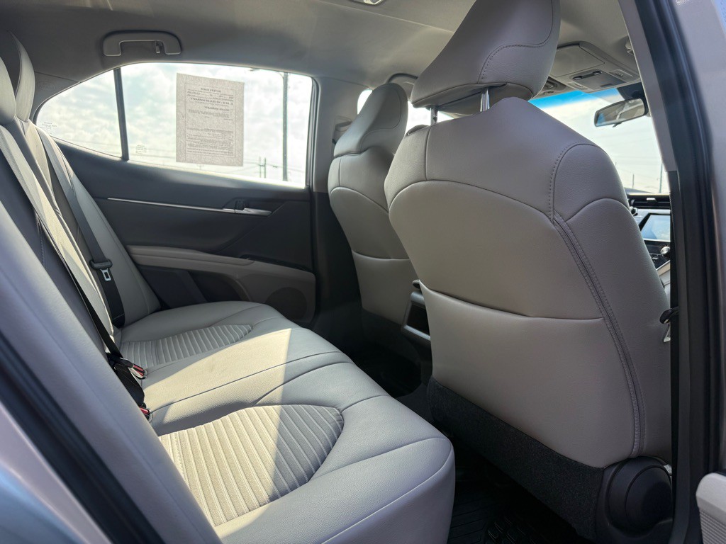 2018 Toyota Camry Image 7