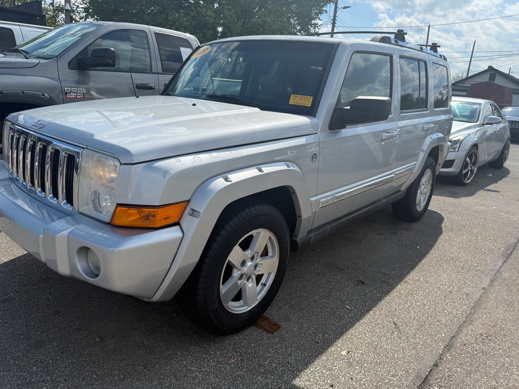 2007 Jeep Commander Image 2