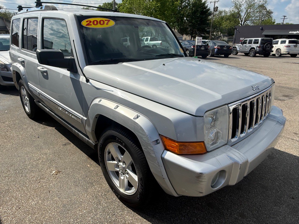 2007 Jeep Commander Image 8
